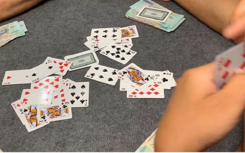 Giải đáp thắc mắc: Chơi Sâm có được đánh 2 cuối không?